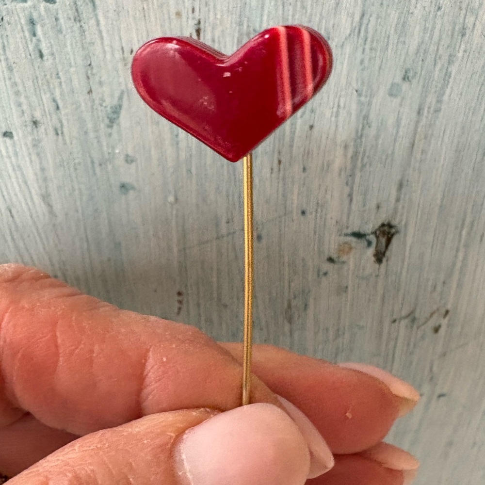 Pretty little gold stick pin with dark red heart, great Valentine’s Day gift